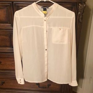H&M off white blouse